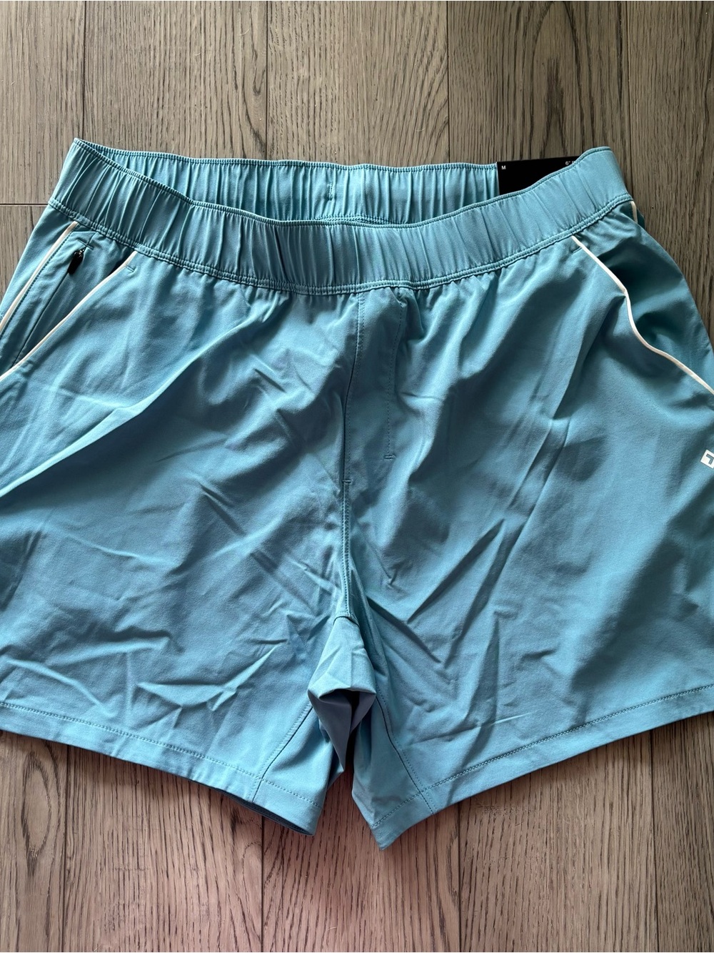 Abercrombie & Fitch Men’s YPB motionTEK Ready Short 6” inseam Size Medium